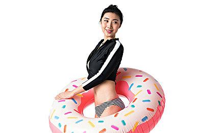 《黑旗》与《碧海黑帆》对比视频 看看有何差别